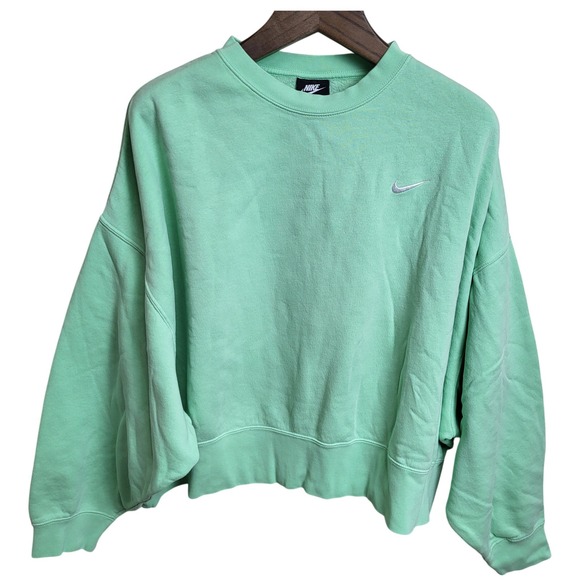 Nike Womens XL Oversized Crewneck Sweatshirt Cropped Pullover Pale Green Swoosh - Picture 1 of 4